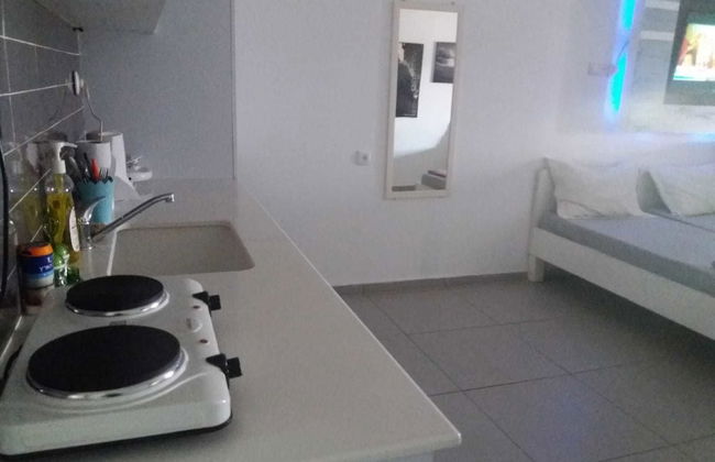 Nice Place - Photo 17