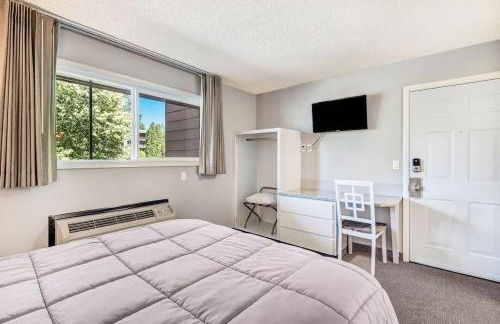 Riverfront Condo Next to Park and Downtown Bend - Foto 20