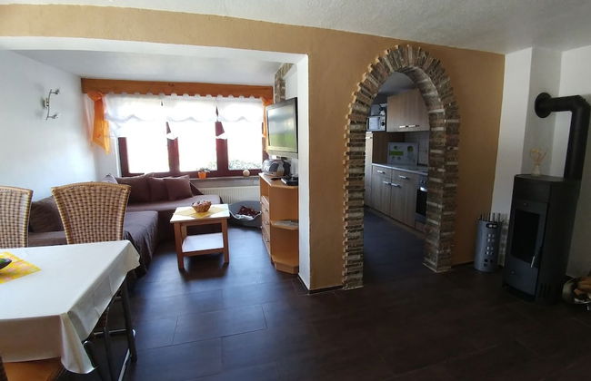 Sunlit Retreat With Garden - Foto 8