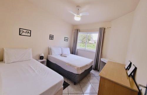 Residencial Cristina's-Apartamentos de 2-3 Quartos equipados com WiFi Garagem-Excelente Localização - Photo 4