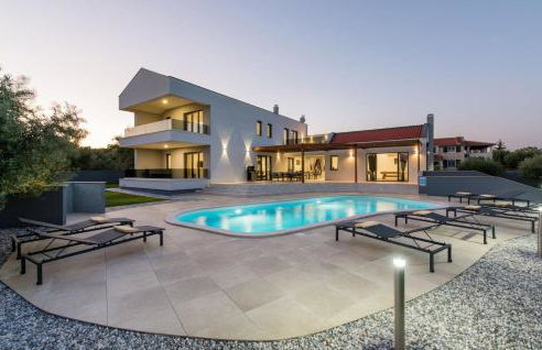 A lovely poolside villa in Krnica ideal for family - Foto 30