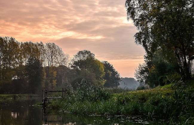Fine Chalet near Water with Woodfired Hot Tub - Foto 29
