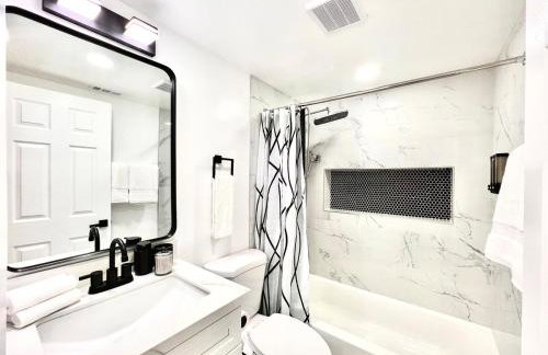 Half ACRE Lux Pool SPA with FIREPIT ARCADE Grill Sleeps 40 - Foto 32