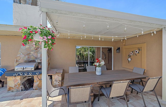 Paradise Palace 4 Bedroom Home by RedAwning - Foto 47