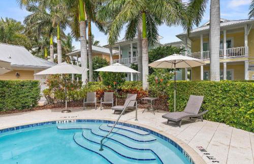 Outriggers 18- Happy Daze - Foto 69