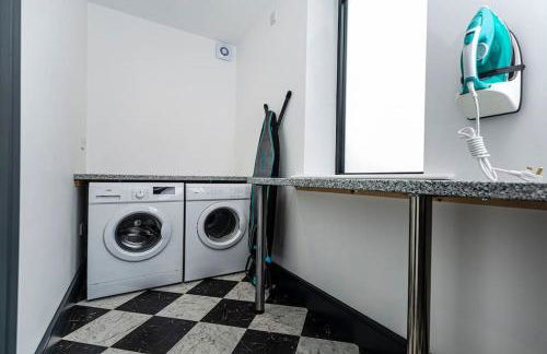 BOOTique House - Luxury Group Accommodation in Wakefield - Foto 4