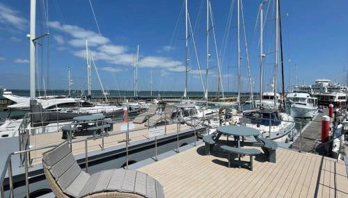 Yarmouth Waterlodge Floating Apartment 1 - Foto 3