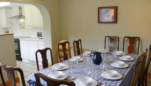 Pembroke House - Photo 5