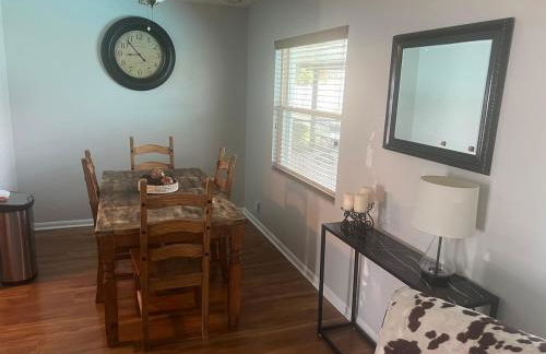 John Shirleys Retreat - Photo 2