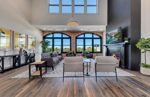 Top Floor Penthouse Lofts - Foto 1