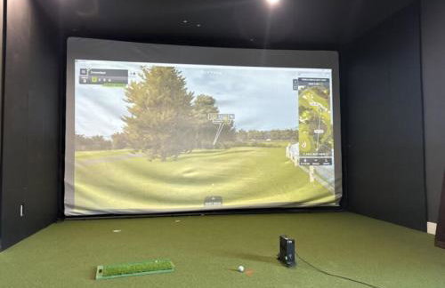 Serene Resort-Style Escape - Perfect for Families - Photo 50