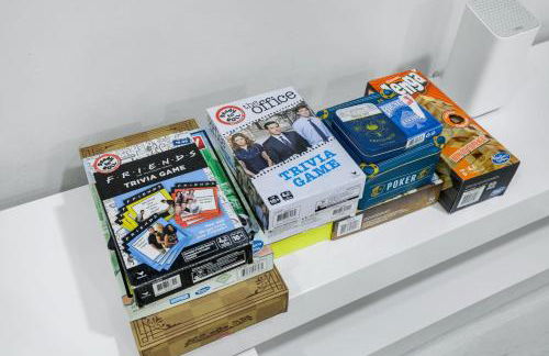 Lux Fam Private Resort Pool Spa, 2 Private Pickleball Courts, Basketball, Ping Pong Table, Mini Golf, Close To Beach & Dining Home Sleeps 8 - Photo 33