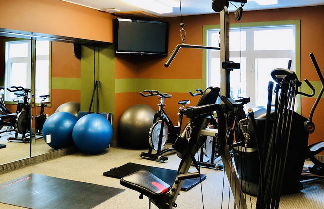 Luxurious One Bedroom Suite WindTower - Photo 19