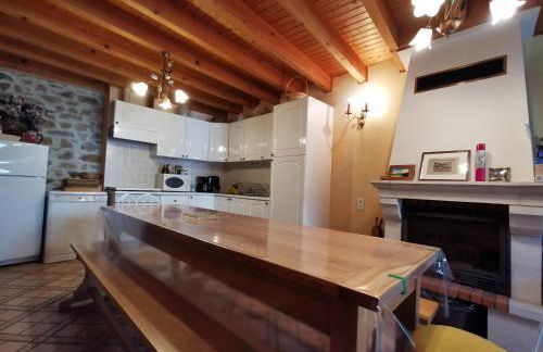 Charmant gîte historique avec pêche privée et forêt, près de Brioude et Blesle - FR-1-582-352 - Foto 13