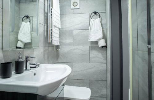 City Centre Studio With Self Check-In Washer Dryer Netflix & WiFi - Foto 6