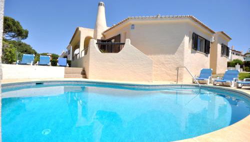 Old Village Area and Close to all Amenities, Overlooking Golf Course - Foto 4