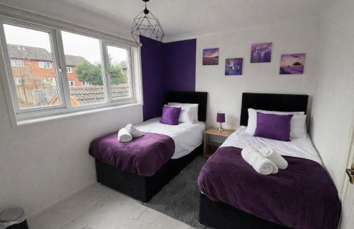 2 Bed 1 Bath in Milton Keynes - Sleeps 4 - Parking - Foto 4