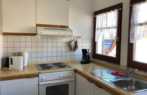 Ferienwohnung-Mary-Poppins-mit-Balkon-zwischen-Strand-Wald-Wiese-im-Suedosten-der-Insel-Ruegen - Foto 15