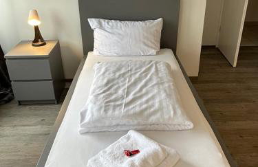 BoLA 11 Monteurzimmer Hamburg Nord Bad & Küche extern - Foto 3