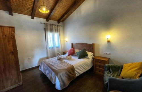 APARTAMENTOS DOÑA JIMENA DEL AMBROZ 4 Estrellas complejo único en el centro del pueblo - Foto 21