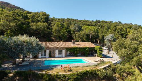 Mas provençal avec piscine chauffée, tennis, pétanque, vue mer, 20 min St Tropez - Foto 2