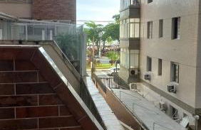 Apartamento Frente Praia Embaré - Varanda Aconchegante - Pet Friendly - Foto 11