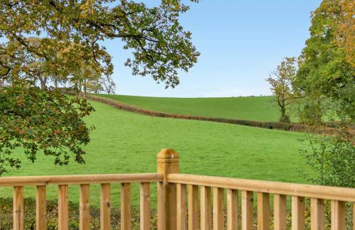 Greendale Splash Escape - No Commercial Sign written Vehicles,Fishing Nearby & Communal Swimming Pool Open April to September - Foto 18