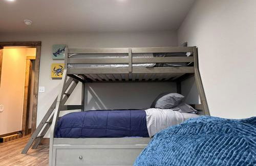 Sunset Serenity 5 Bedroom, Private Lake, Hot Tub - Foto 33