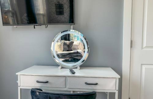 Stylish Secret, 1 FREE Parking, Sleeps 8, Walk to train and Red Bull Arena, 20 Percent OFF - Foto 22