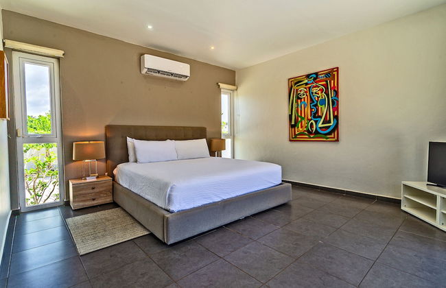 Stunning Modern Home, Near Beaches Full AC - Foto 8