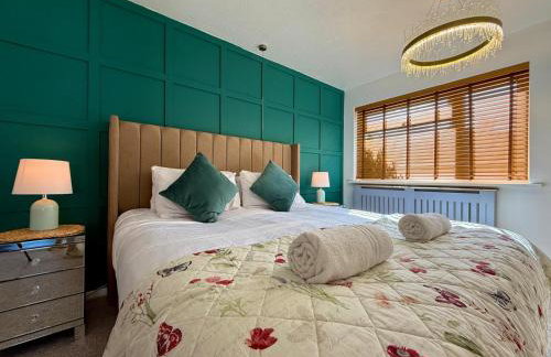 Modern 3 Bedroom Bungalow, EV Friendly, Parking Included - Foto 54