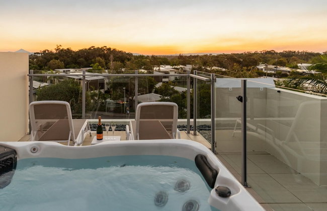 RACV Noosa Resort - Photo 38