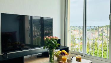 T3 lumineux, parking privé, calme, jolie vue - Foto 2