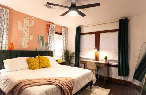 Private home with Hot Tub & Mini Golf & Fun Vibes near downtown Houston - Foto 4