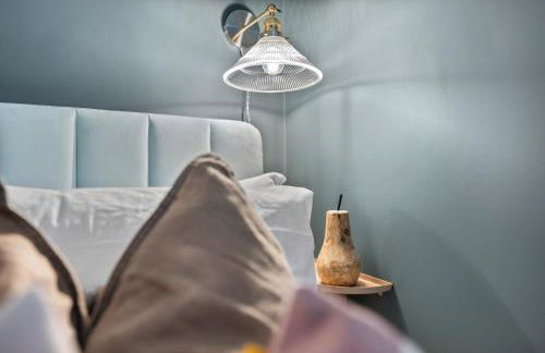 1-Bedroom Luxurious, City Centre, Chic & Stunning Apartment in Southampton, Sleeps 4 - by Blue Puffin Stays - Photo 23