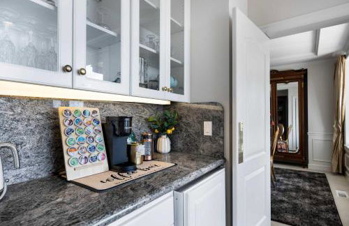 Bellevue 5 140 SqFt Villa Water & City Views - Foto 16