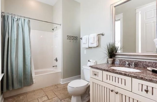 Sea View Play 3 Bedroom Home by RedAwning - Photo 26