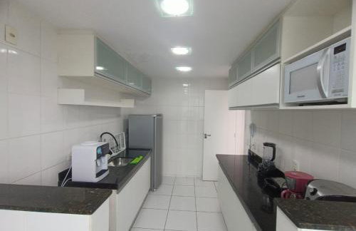 Apartamento Pé na Areia, Wi-Fi e Garagem Privativa início da Praia do Morro - Foto 6