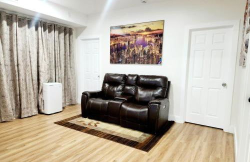 Cozy 2BR in Newark for Families, Work & Long Stays - Photo 25