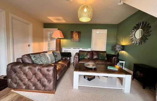 Blue Anchor House - Seaview, Hot Tub Apartments - Photo 44