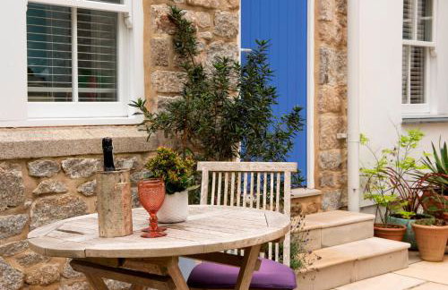 Tropical Gardens 1 bed cottage Central Newlyn - Photo 39