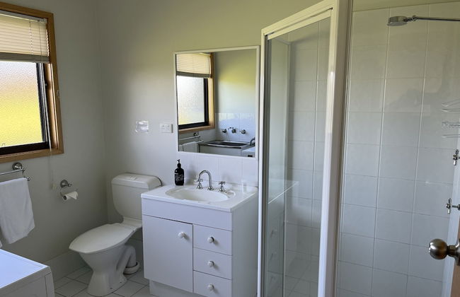 Black Bream Point Cabins - Photo 14