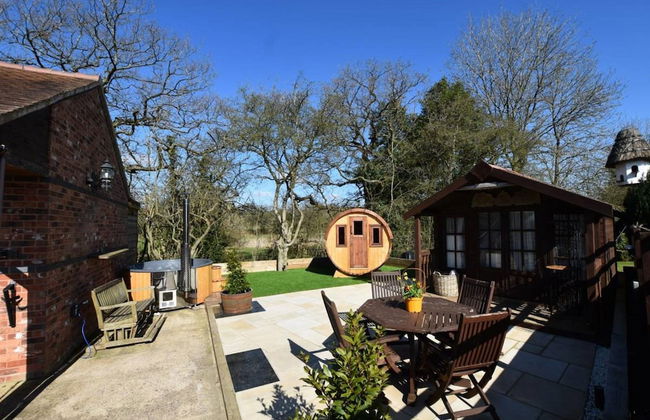 Oak Tree Stables - Foto 1