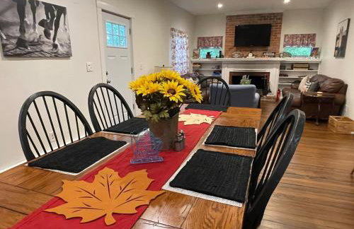 Modern Farmhouse Retreat North Fork Wine Country - Foto 38