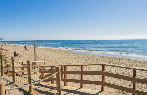 Cubo's Beach & Parking Jardines de Don Carlos - Photo 9