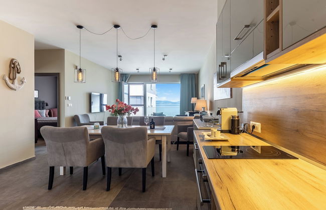 Lake Side Luxury – Steps to the Lake Lela - Foto 8