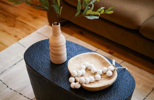 The Modern Boho Brick Loft - Foto 19