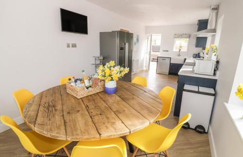 Orchard House - Photo 12