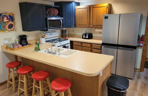 The Coral Castle - Gorgeous and Great Location! - Photo 18