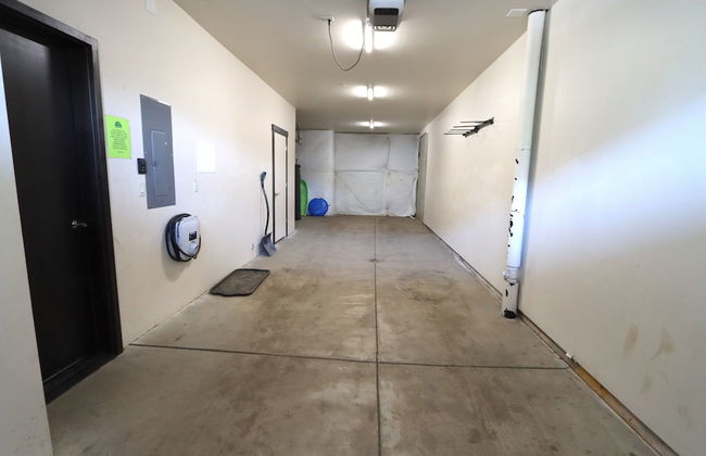 Arrow Luxury Rooftop Shopping and More! - Foto 28